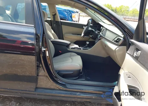 2016 Kia Optima Lx z USA, uszkodzony, nr VIN 5XXGT4L39GG032053